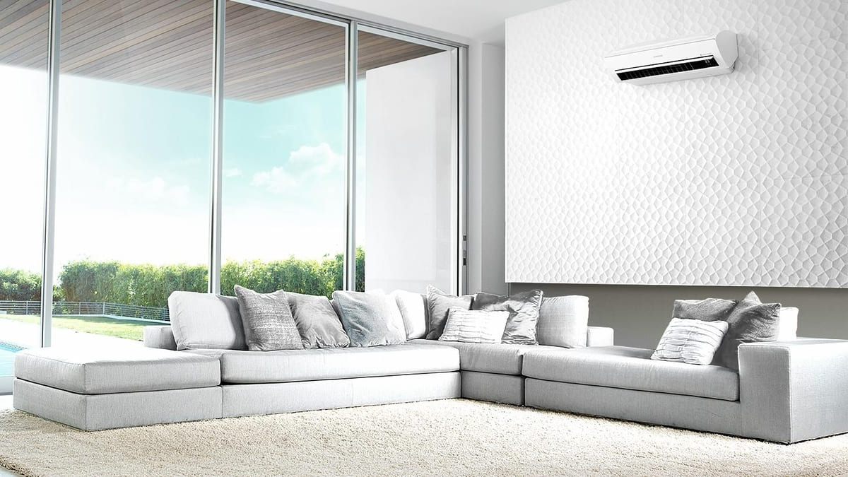 samsung-ac-cools-faster-farther-and-wider-pcv.jpg